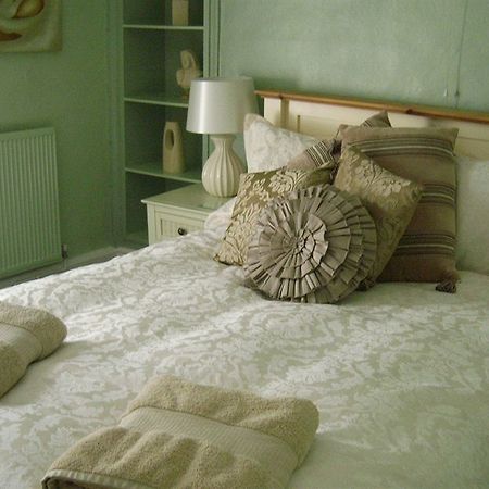 Отель The Pack Horse South Brent Экстерьер фото