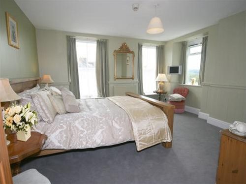 Отель The Pack Horse South Brent Экстерьер фото