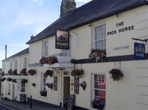 Отель The Pack Horse South Brent Экстерьер фото